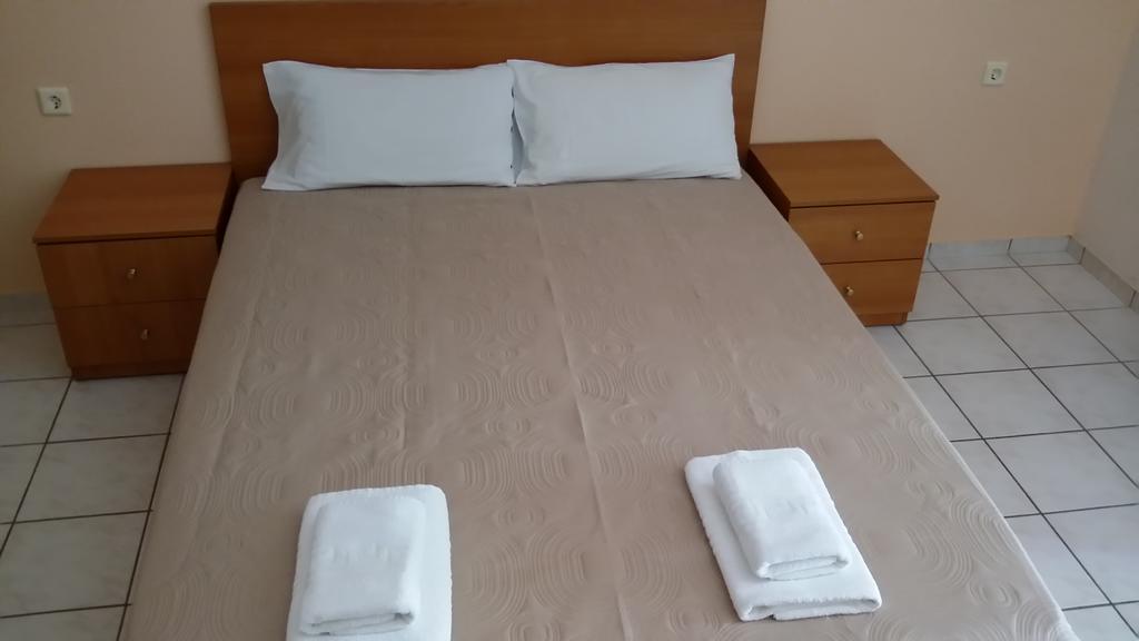 Amaril Apartment Platanes  Bagian luar foto