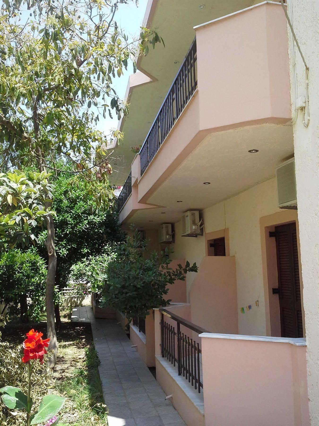 Amaril Apartment Platanes  Bagian luar foto