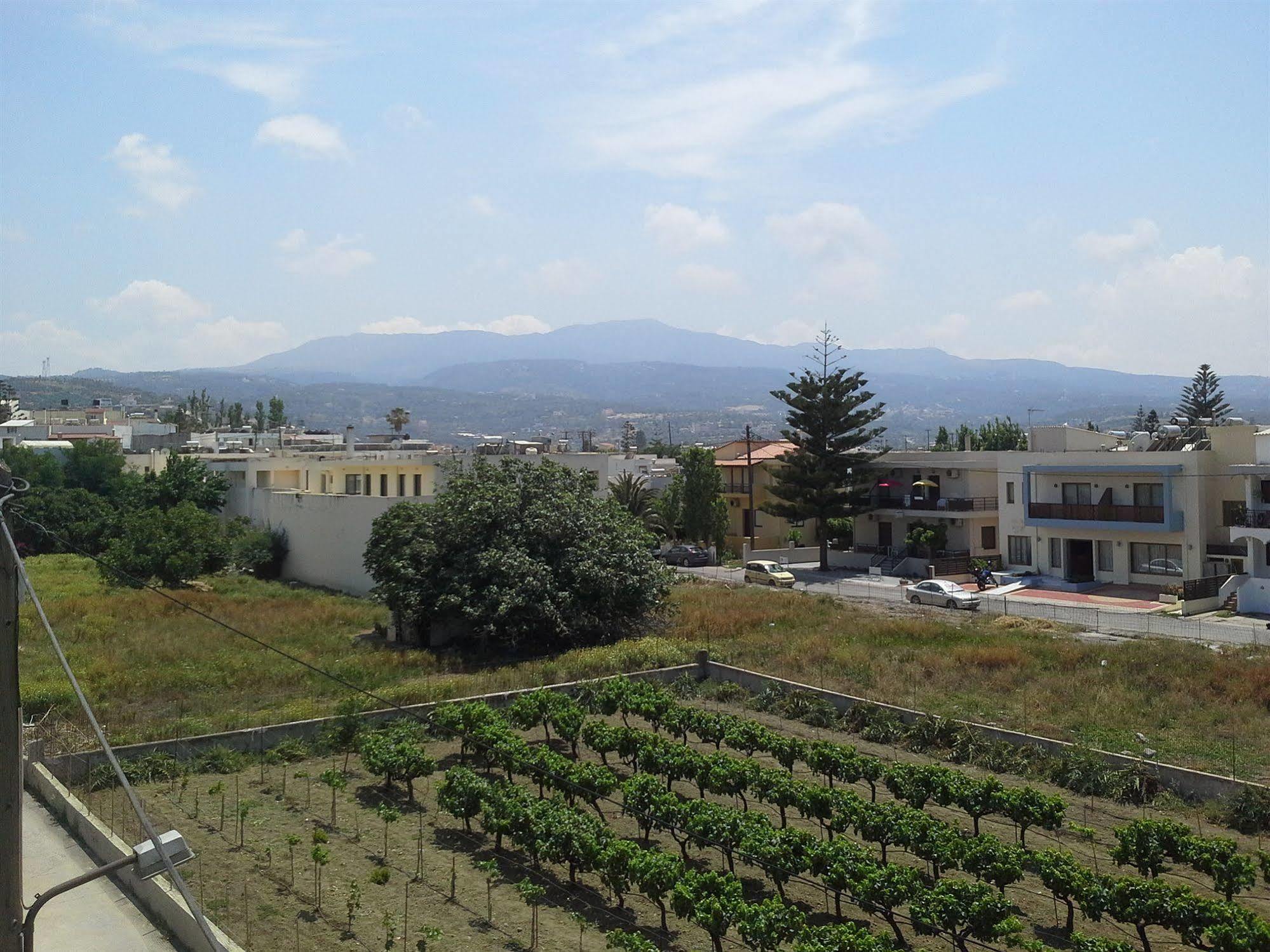 Amaril Apartment Platanes  Bagian luar foto
