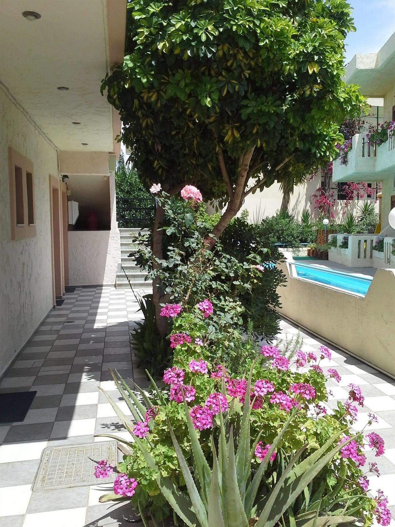 Amaril Apartment Platanes  Bagian luar foto