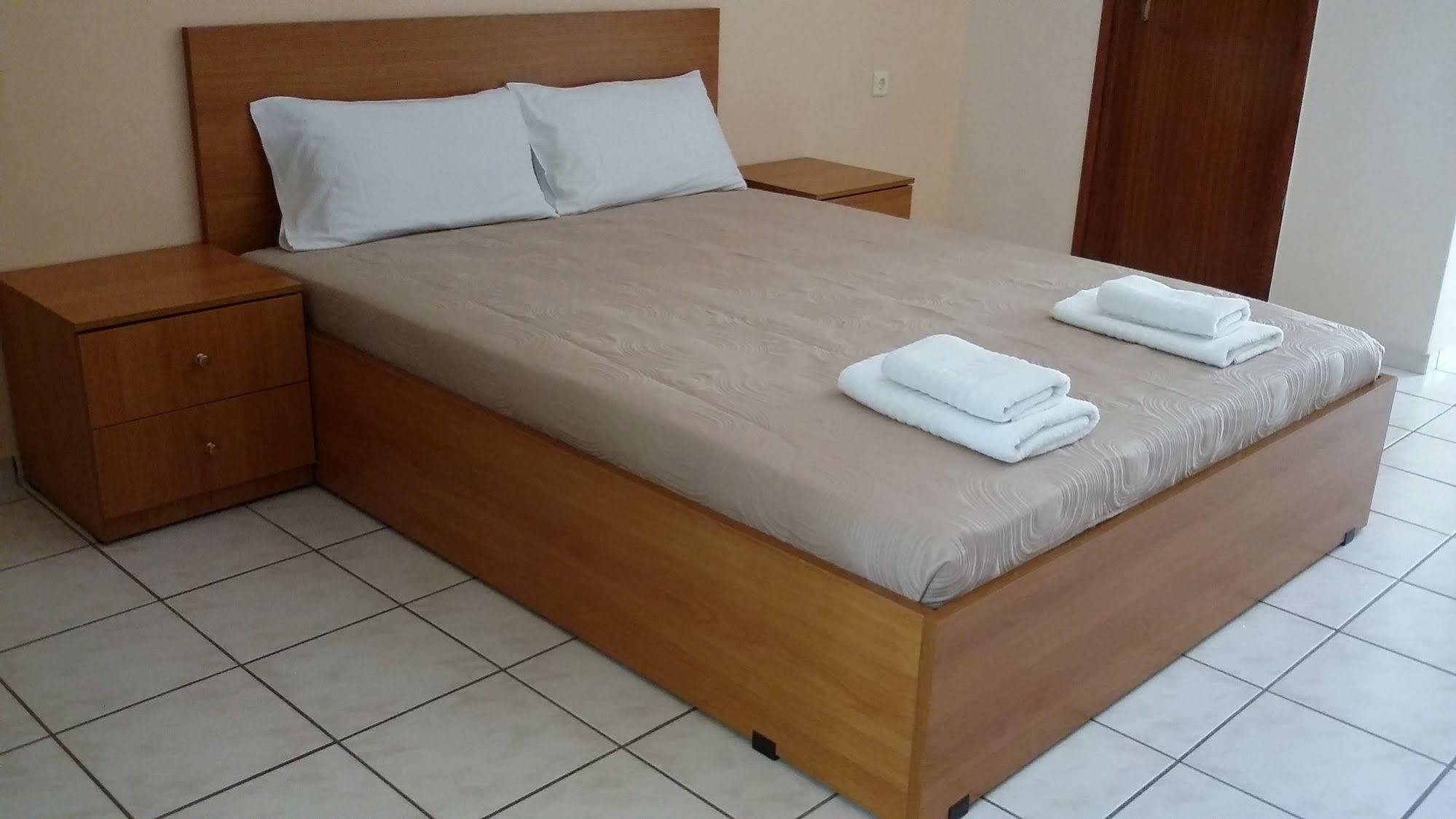 Amaril Apartment Platanes  Bagian luar foto